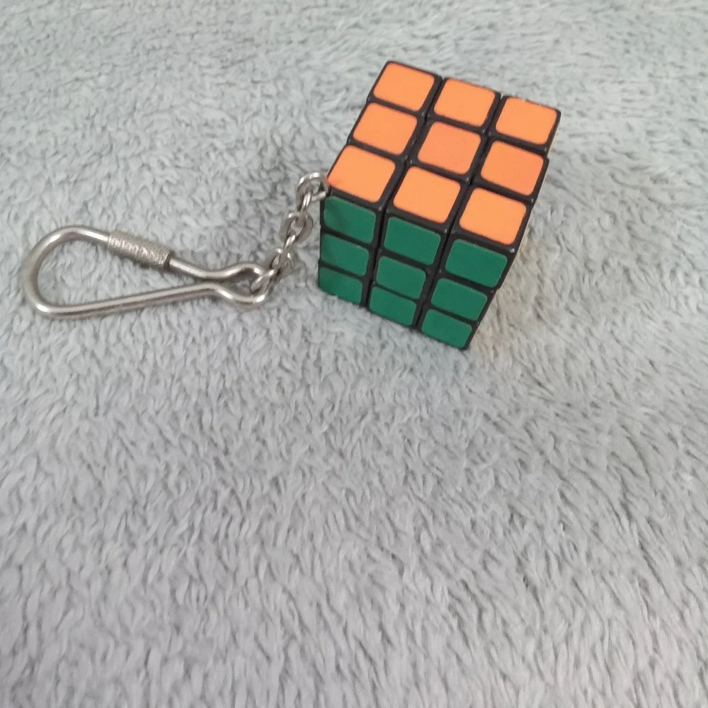 Rubiks Cube‎ Keychain Mini 3x3 Functional Puzzle Toy Retro Bag Charm Multicolor